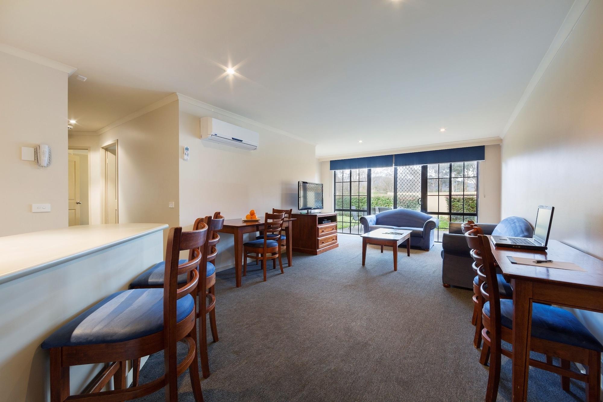 Canberra Parklands Central Apartment Hotel Official Екстер'єр фото