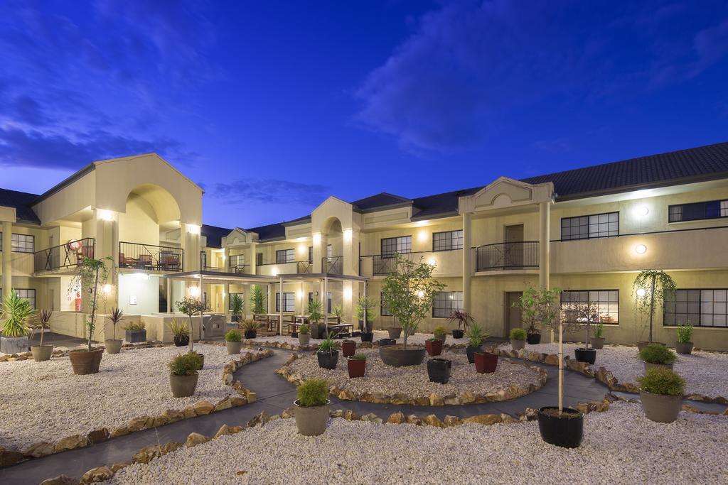 Canberra Parklands Central Apartment Hotel Official Екстер'єр фото