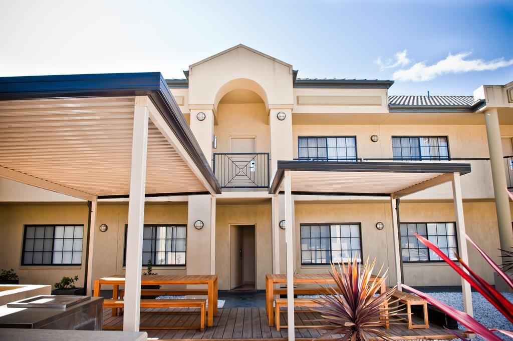 Canberra Parklands Central Apartment Hotel Official Екстер'єр фото