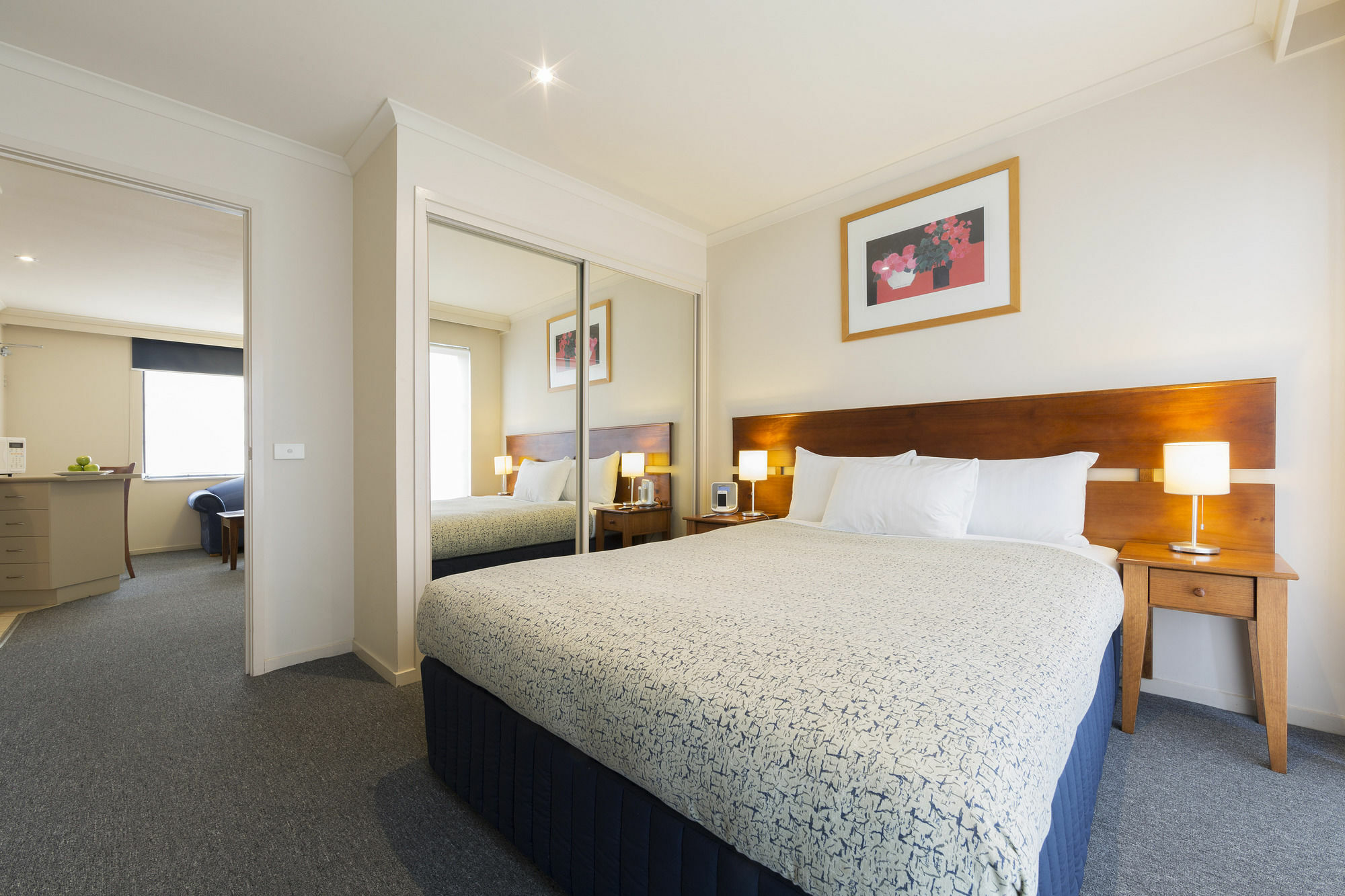 Canberra Parklands Central Apartment Hotel Official Екстер'єр фото